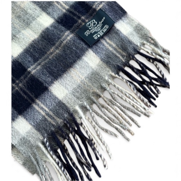 Ballantrae Edinburgh Scotland 100% Lambswool Navy Grey Plaid Scarf 10" x 60" - Picture 4 of 9